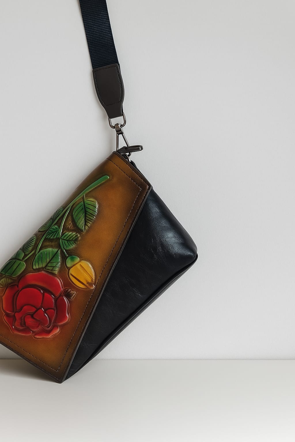 Vintage Floral Embroidered Saddle Bag